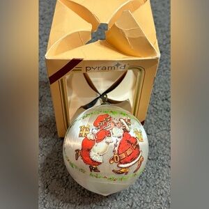 Vintage Pyramid White Red Satin Sheen Ornament Santa Mrs Claus Kissing Christmas